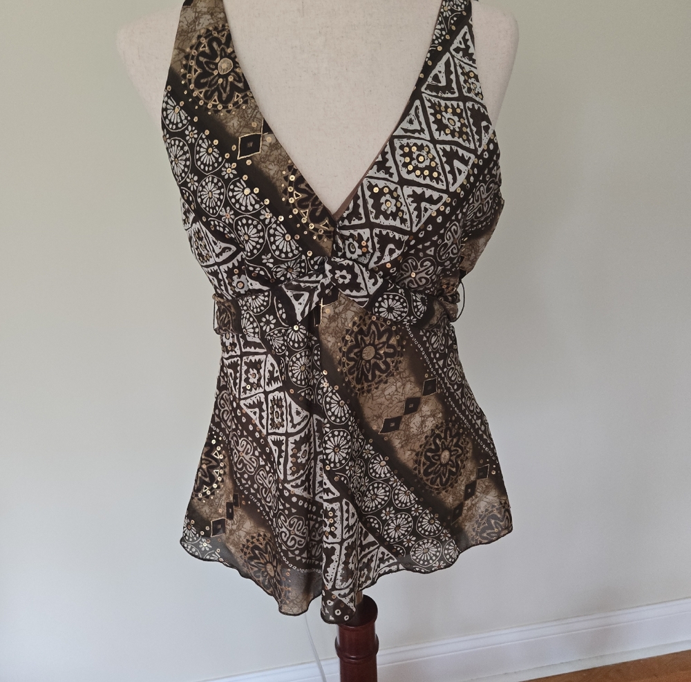 Byer California Brown, Brown & Gold Printed V-Neck Sleeveless Top